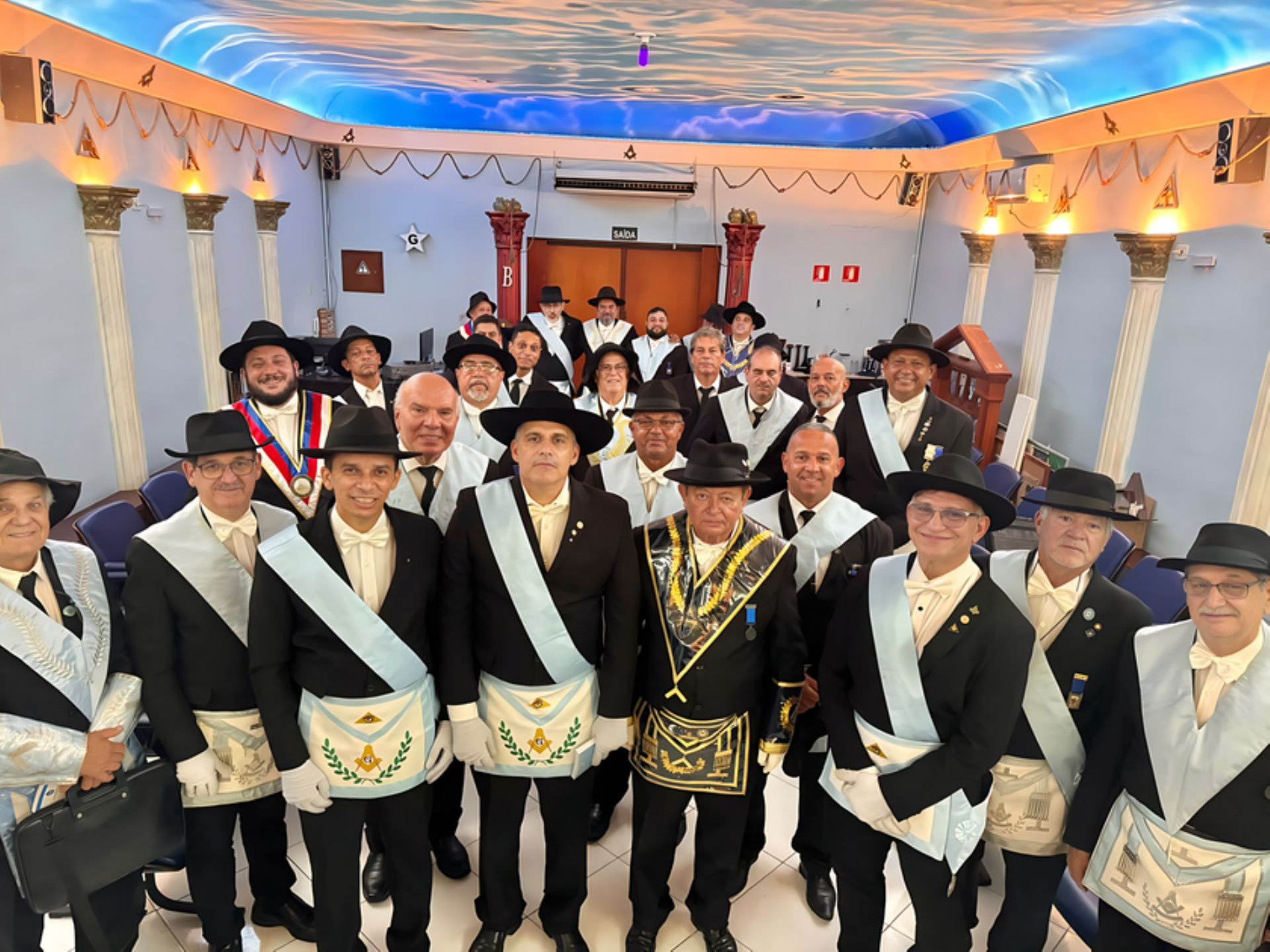 ARLS CIDADE DE CUBATÃO Nº 3675 REALIZA SESSÃO MAGNA DE EXALTAÇÃO EM CUBATÃO