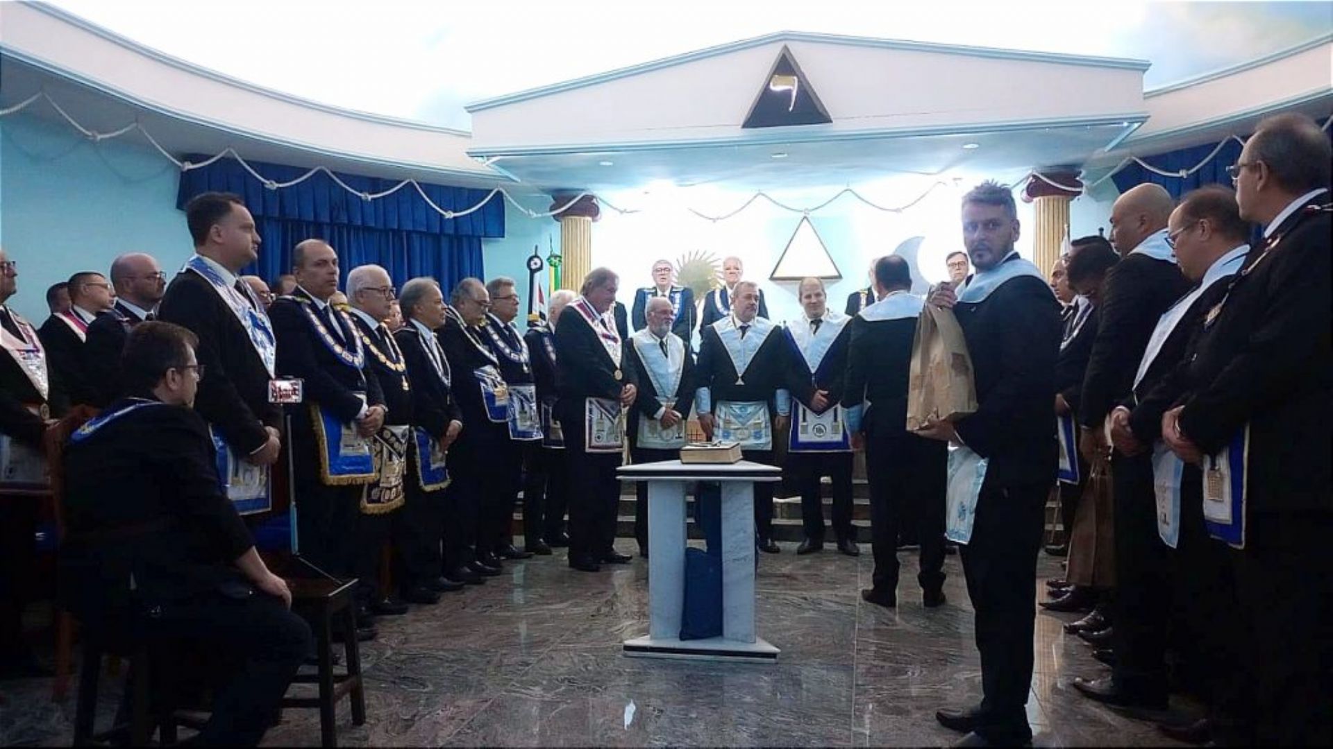 Grão-Mestre Estadual participa de Sessão de Aniversário na Loja Fraternidade de Santos nº132 Oriente de Santos