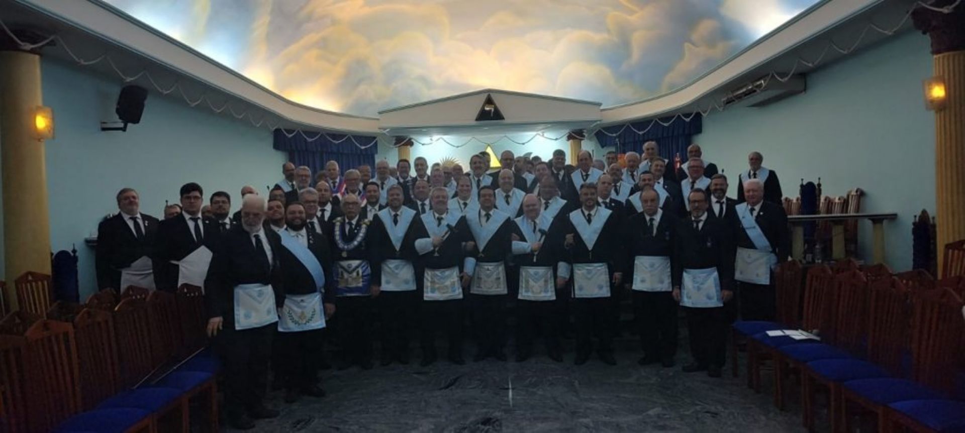 Loja Fraternidade de Santos nº0132 oriente de Santos realiza sessão de Instalação